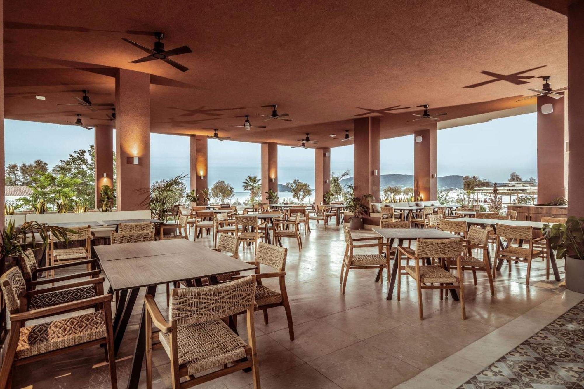 Domes Aulūs Zante 5* Laganas